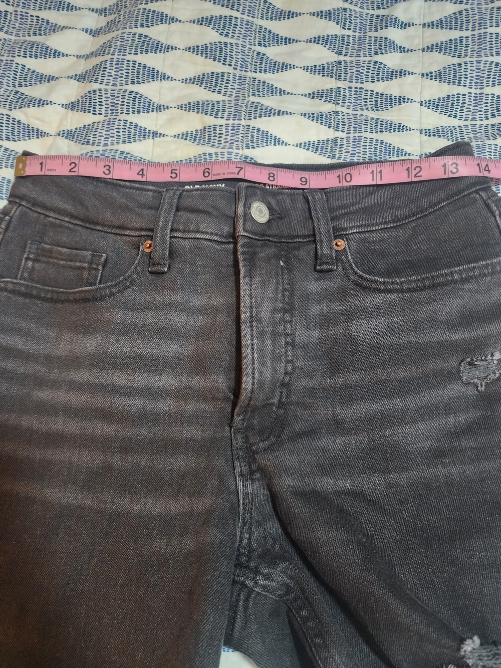 Old Navy Black Distressed High-Rise Jean Shorts - Picture 3 of 6